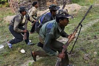 Naxalite killed by its own bomb, was planting a bomb for the force