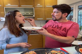 husband-dr-shriram-nene-fed-madhuri-dixit-with-pizza-fans-call-her-lucky