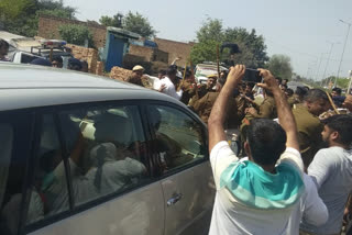 Farmers protest against Rajya Sabha MP ramchandra jangra