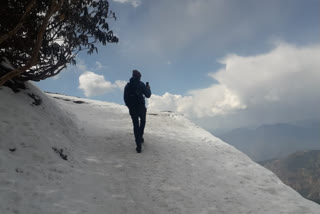 Tourists fainted on the Chopta-Tungnath walking route