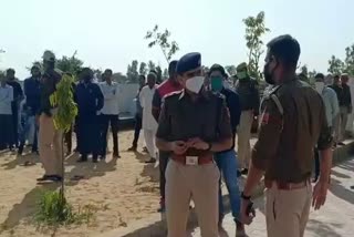 murder of woman in Karad village, case of murder in Sikar