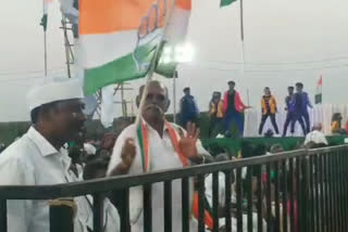 drunked person danced in rahulgandhi function at nellai