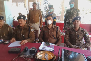 Police arrested thief in bokaro