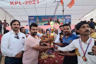 Jhansi won the KPL-2 trophy, beating Delhi in the final