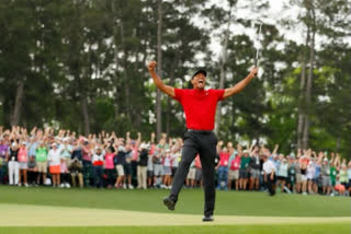 Recovering Tiger Woods touched by red shirt tribute