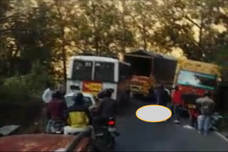 Haldwani road accident