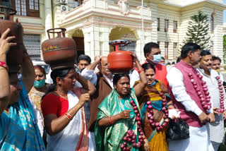 rjd protest against price hike