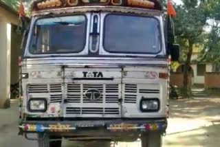 illegal-doda-loaded-truck-seized-in-chatra