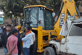 woman died due to truck hit in giridih