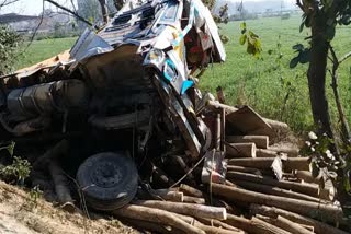 yamunanagar accident damaged tracto