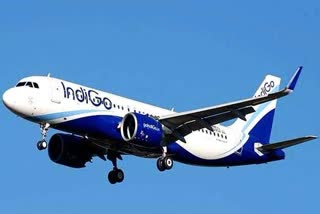 indigo flight made an emergency landing in pakistan karachi