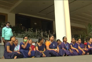 sanitation workers protest at vijayawada