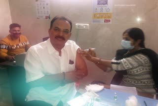 1983 World Cup hero Madan Lal gets first dose of COVID-19 vaccine