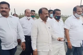 MPs walk around Palghar without masks