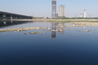 there is no water in Kalindi Kunj Yamuna delhi