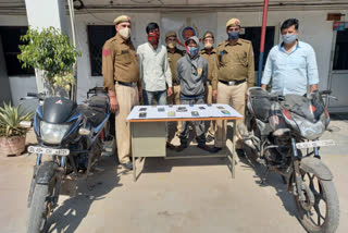 desperate snatchers arrested in nihal vihar