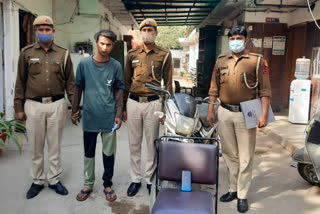 Police arrested one snatching accused in neb saray delhi