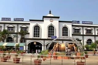 Vijayawada Railway Division  Vijayawada Railway Division sets new record in goods shipments  goods shipments  ചരക്ക് നീക്കത്തിൽ പുതിയ റിക്കോർഡിട്ട് വിജയവാഡ റെയിൽവെ ഡിവിഷൻ  വിജയവാഡ.  സൗത്ത് സെൻട്രൽ റെയിൽവെ ഡിവിഷൻ  വിജയവാഡ