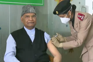 President Ram Nath Kovind receives first dose of COVID19 vaccine at RR Hospital