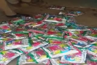 tobacco products worth Rs 1.5 lakh seized in Wayanad  വയനാട്ടിൽ ഒന്നര ലക്ഷം രൂപയുടെ നിരോധിത പുകയില ഉൽപ്പന്നങ്ങൾ പിടികൂടി  വയനാട്  മുത്തങ്ങ  എക്‌സൈസ്  നിരോധിത പുകയില ഉൽപ്പന്നങ്ങൾ  prohibited tobacco products  revanue police  റവന്യൂ പൊലീസ്