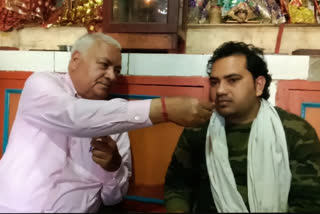 kirari MLA Rituraj Jha meet to Rinku Meena