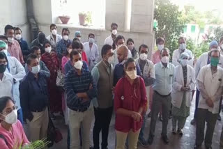 protest of Residents in SMS Hospital  SMS अस्पताल में चिकित्सक का प्रदर्शन, Doctor protest in SMS Hospital