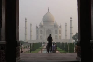 Taj Mahal vacated after hoax bomb call