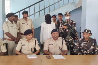 Police arrested naxals in Aurangabad