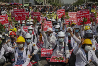 Brutal crackdown widely filmed but Myanmar protests carry on
