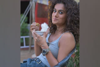 Tapsee pannu received 5 crore cash