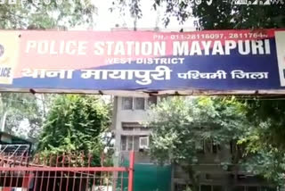 Illegal liquor recovered in Mayapuri