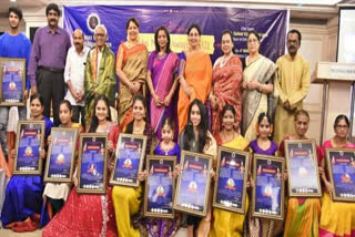 greater mayor gadwal Vijayalakshmi inaugurated Shobha Naidu Memorial Competitions 2021