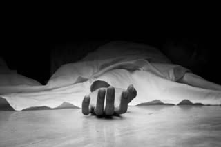 dead body of a girl recovered in orai uttar pradesh