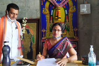 Suryakala took charge as new EO of simhadri appanna temple at vishaka