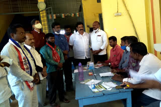 Telangana Home Party candidate Cheruku Sudhakar campaigned in Warangal rural district