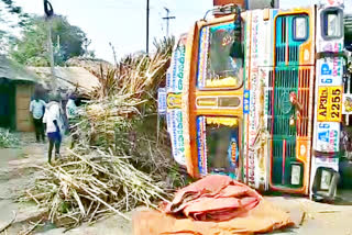 lorry accident at cheepurupally