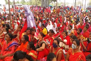 anganwadi-workers-and-sahayika-sangh