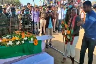 cremated-of-martyr-devendra-pandit-in-godda