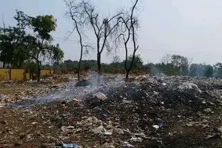 people-of-ganjpara-of-balod-are-disturbed-by-garbage-and-filth