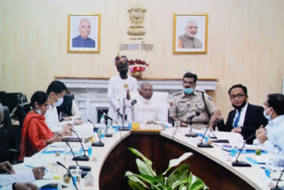 Governor Fagu Chauhan holds meeting in patna