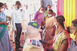 model polling station collapse in kancheepuram