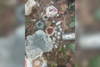 A steel bomb was found inside the premises of Thalassery police station,  steel bomb,  Thalassery police station,  bomb, തലശേരിയില്‍ നിന്ന് സ്റ്റീല്‍ ബോംബ് കണ്ടെത്തി,  തലശേരി,  സ്റ്റീല്‍ ബോംബ്,  പൊലീസ്,  വെടിമരുന്ന്,