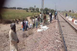 Youth dies in Ramgarh, रामगढ़ में ट्रेन के आगे कूदकर आत्महत्या