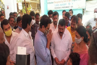 minister ktr condolences  vidya nagar ex corporator jayarami reddy family today in hyderabad at adik met