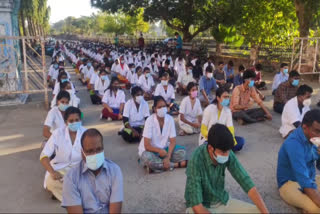 rajah muthiah medical students continuous protest, Rajah Muthiah student protest, Chidambaram Raja muthiah medical college student protest, Chidambaram Raja muthiah medical college, Chidambaram, Cuddalore latest, சிதம்பரம் ராஜா முத்தையா மருத்துவக் கல்லூரி மாணவர்கள் போராட்டம், சிதம்பரம் ராஜா முத்தையா மருத்துவக் கல்லூரி, கடலூர் மாவட்டச்செய்திகள், கடலூர், சிதம்பரம்