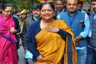 Show of strength: Raje warns Gehlot, silences anti-faction