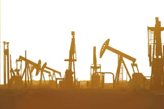 oil-prices-surge-after-attack-on-saudi-oil-site