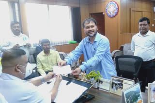 akhil gogoi submits nomination to contest in assam assembly election 2021