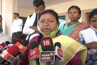 former-minister-geetashree-oraon-expressed-concern-over-trafficking-of-women-in-ranchi