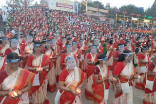 1008 women recited Shiva Tandava at Assi Ghat in varanasi